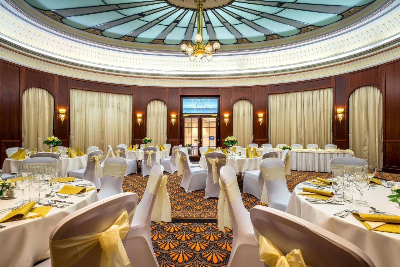 Radisson Blu Carlton Hotel, บราติสลาวา ภายนอก รูปภาพ