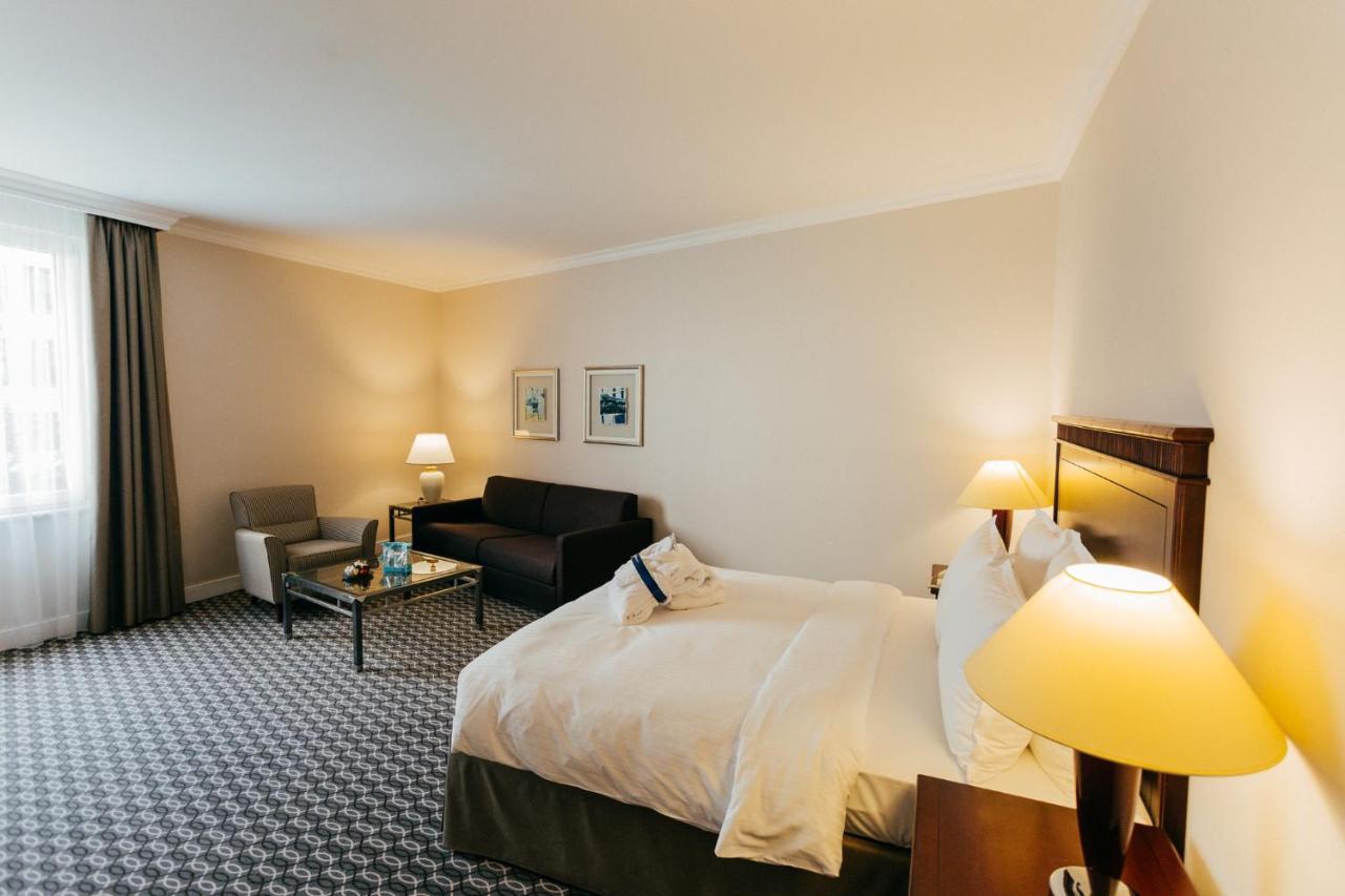 Radisson Blu Carlton Hotel, บราติสลาวา ภายนอก รูปภาพ